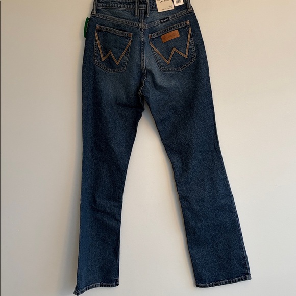 Wrangler Retro Mae Mid Rise Bootcut Jean - Picture 5 of 8